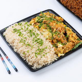 ტილაპიას ფილე ბრინჯით და ქარის სოუსით