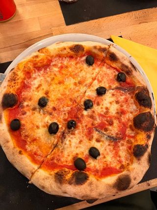 Pizza Napoli (33 Cm.)