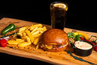 Cheeseburger & Fries & Sos Dopamine