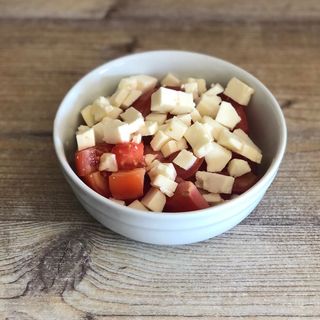 Salată de roșii cu telemea