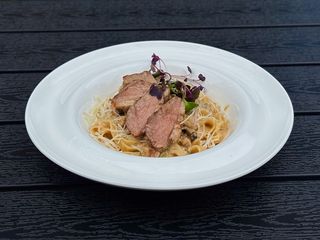 Паста з ерінгами та качкою су-від (300g)