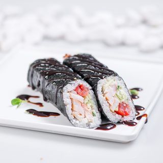 Суши дюнер с пиле (300г)