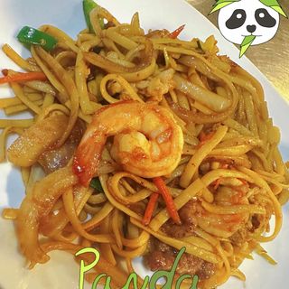 40.  Tallarines tres delicias