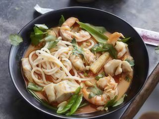 Nouilles Curry Fruits De Mer