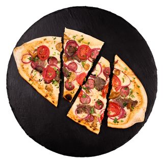 Піца з бріскетом, опеньками та червоною цибулею (280г)