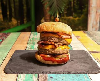 DOUBLE BBQ Bacon CheeseBurger