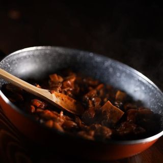 Tocanita de ciuperci cu mamaliguta