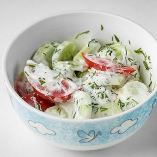 Салат овочевий зі сметаною (160г)