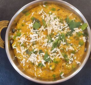 44. Matar Paneer