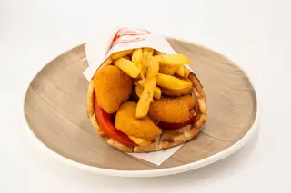 Chicken nuggets pita