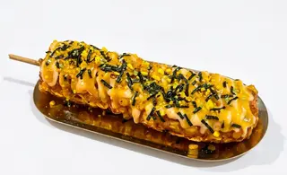 Hot-Dog con queso y maíz
