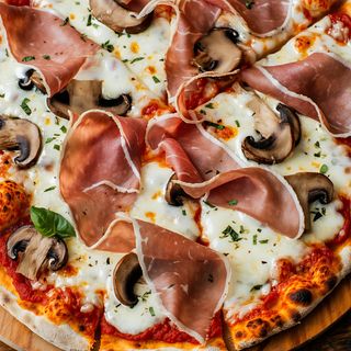 Pizza Prosciutto e Funghi