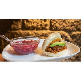 Pan bao de cochinita