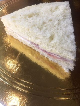 Tramezzino prosciutto e formaggio