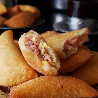 Empanada de queso , jamón orégano (Risoles de pizza) )