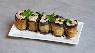 ბადრიჯანი ნიგვზით