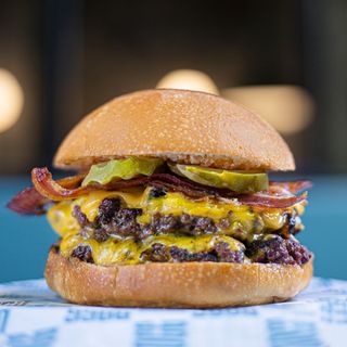 HAMBURGUESA AMERICANA