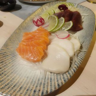 104.Sashimi Mixto  (10 Pzs.)