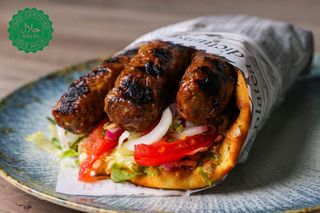 Гирос Суджукаки + Кока кола кен