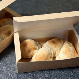 Pierogi z serem, szynką i pieczarkami