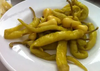 Ljuta kisela paprika 2 komada