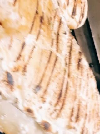 Panino con cotoletta di pollo, provola e parmigiana