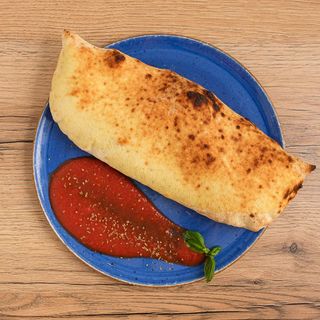 Pizza Calzone Calabrian red