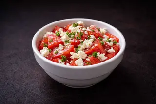 Salată de roșii cu feta