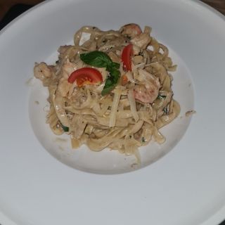 Tagliatelle sa piletinom i tikvicama u bijelom sosu 350g