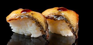 142. Nigiri anguilla 2 pezzi