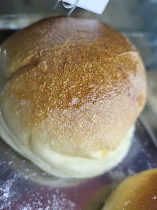 Brioches con crema pasticcera