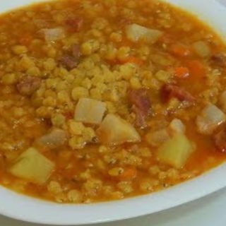 Menu (1)Lentejas (2)Entrecot