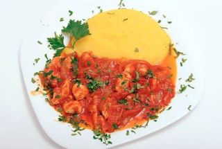 Pui La Ceaun Cu Mamaliguta Tochitura Cu Mamaliguta