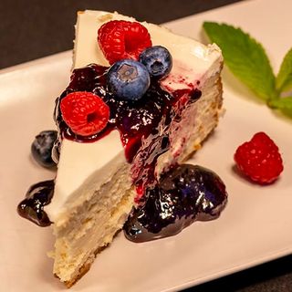 Cheesecake With Blueberry Jam