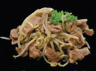 132. Vitello con germogli di soia