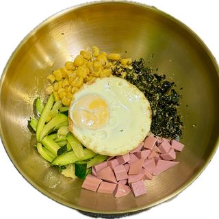 Bibimbap con alghe nori