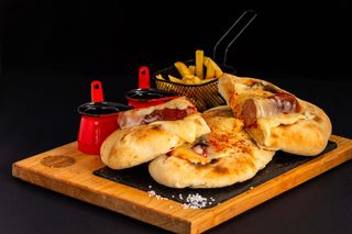 Zapečeni sendvič sa kobasicom  500gr