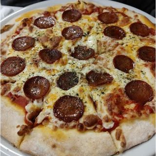 Pizza salami (30 cm.)