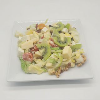 Ensalada De Yogurt Con Kiwi Y Queso Fresco