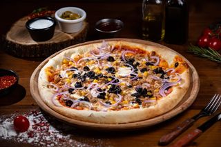 Pizza cu ton  Ø 32cm