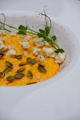 რიზოტო გოგრით და დორ ლურჯით