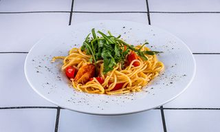 სპაგეტი კრევეტით, ლაიმის სოუსში