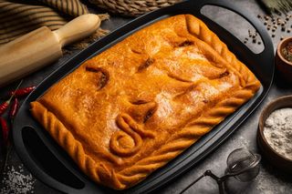 Empanada de Cerdo de Castañas con Manzana