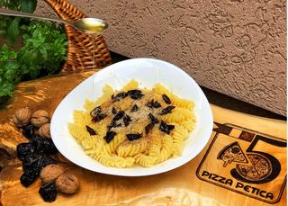 Medena pasta