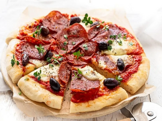 Pizza Carbonara Mediana Taormina Salami (30 Cm.)