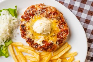 Raonelo pljeskavica sa kajmakom 400g