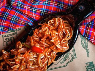 Копчені свинячі вушки у соусі кімчі (150г)