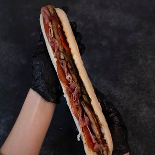 Baguette Serranito