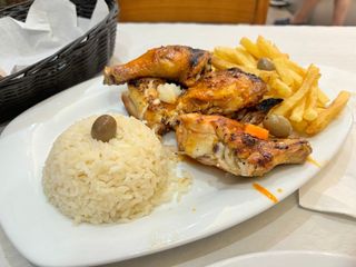 Frango com Guarnição