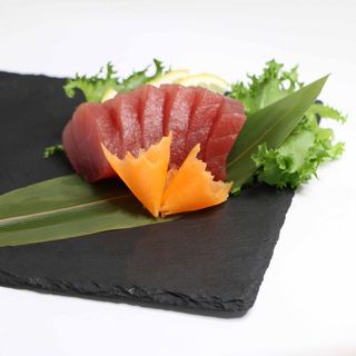 73. Sashimi maguro - 6 pezzi